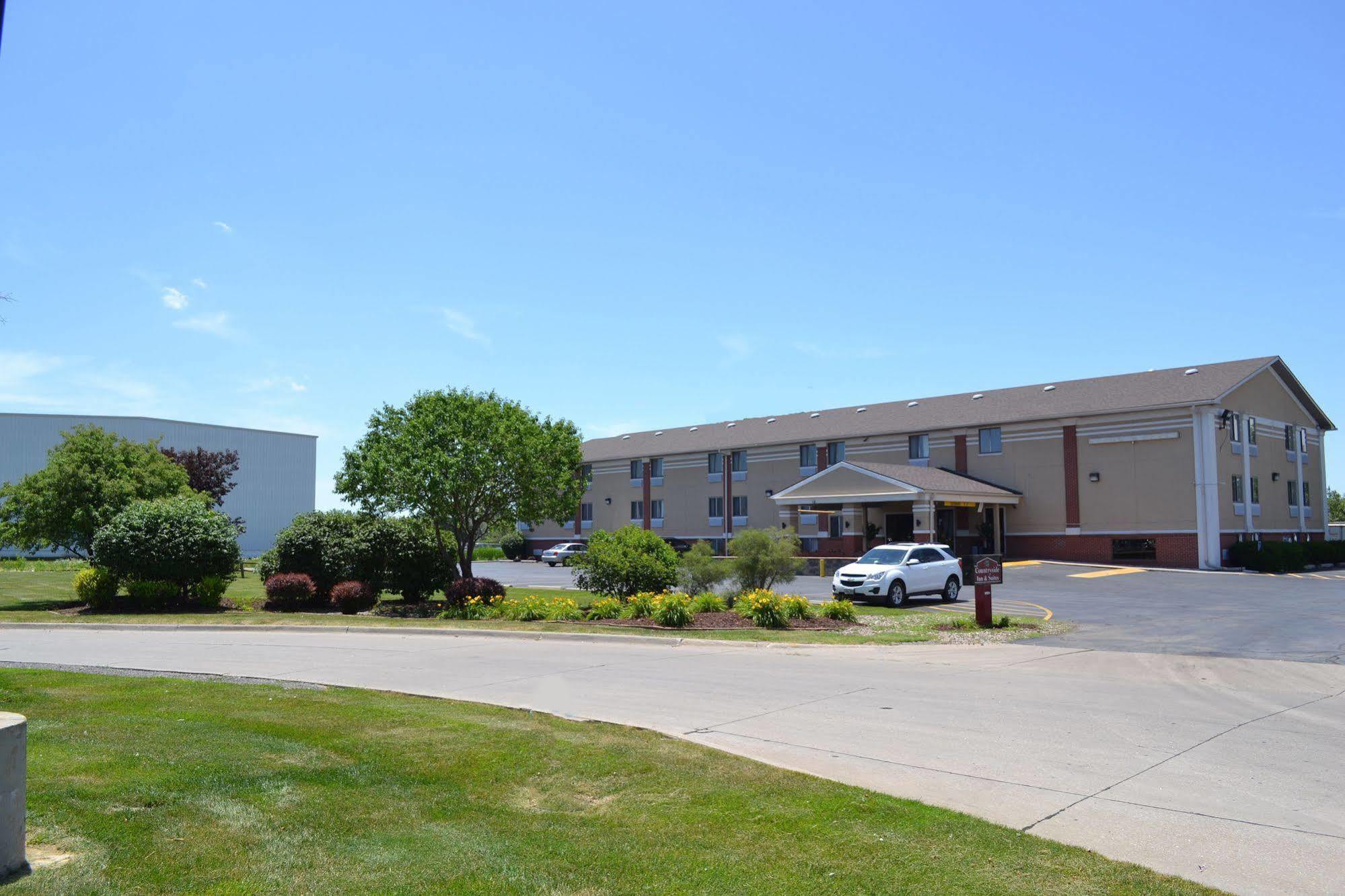 Countryside Inn & Suites Omaha East-Council Bluffs Ia Bagian luar foto