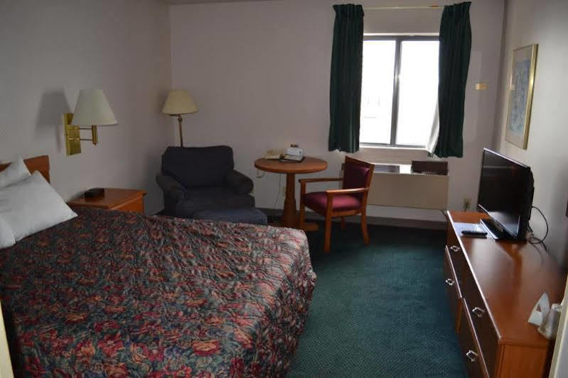 Countryside Inn & Suites Omaha East-Council Bluffs Ia Bagian luar foto