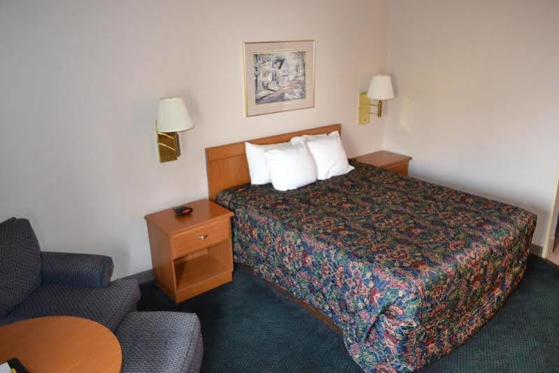 Countryside Inn & Suites Omaha East-Council Bluffs Ia Bagian luar foto