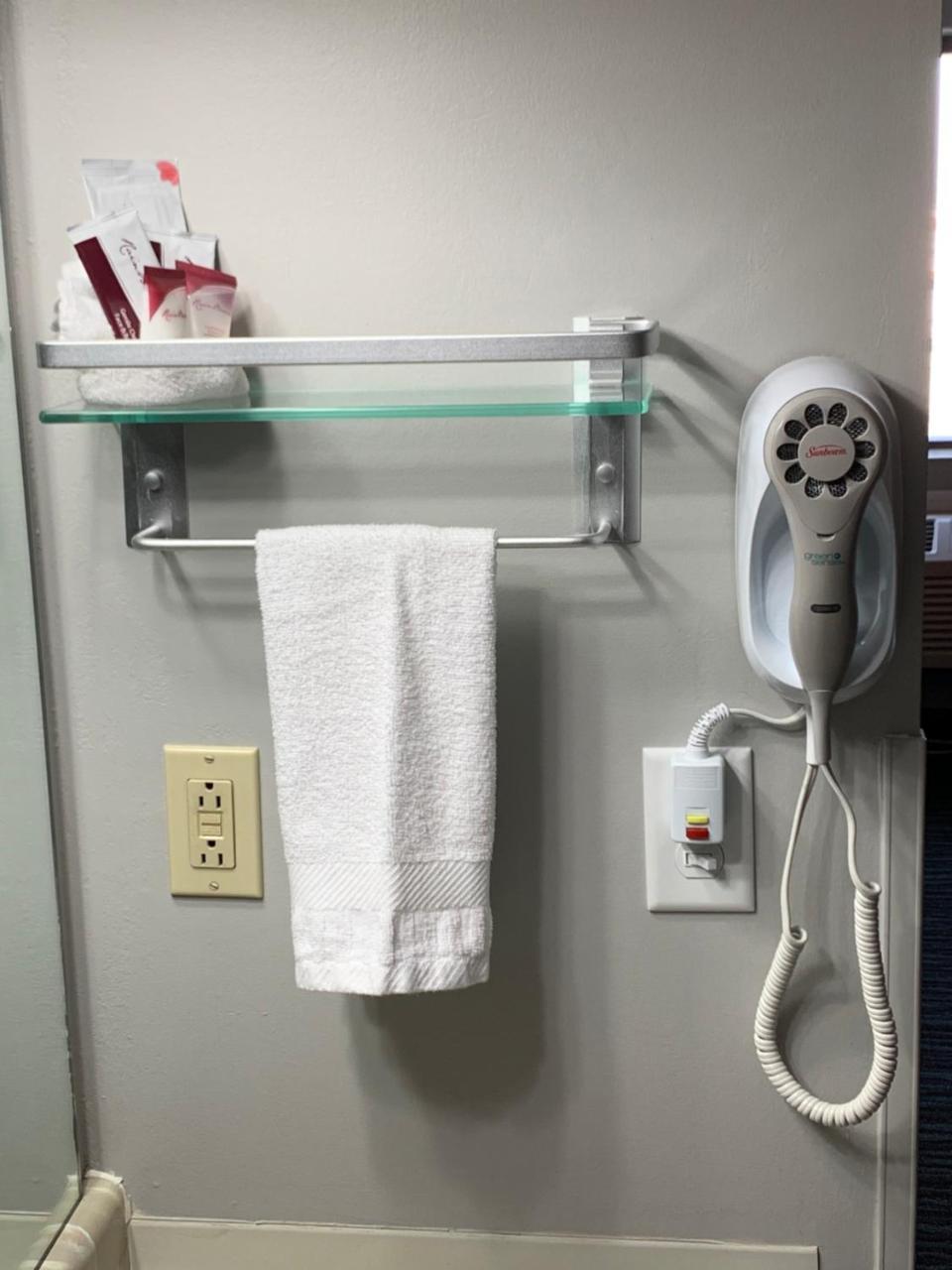 Countryside Inn & Suites Omaha East-Council Bluffs Ia Bagian luar foto