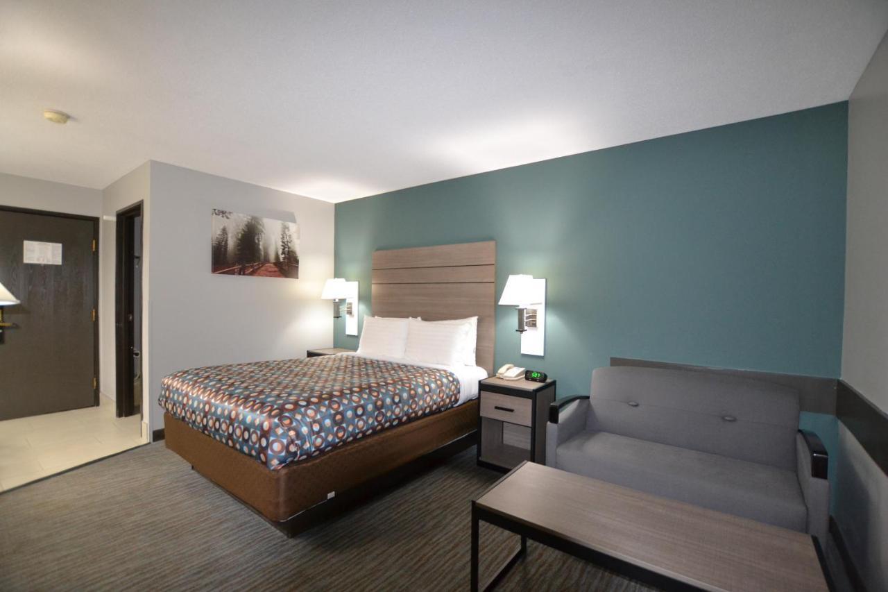 Countryside Inn & Suites Omaha East-Council Bluffs Ia Bagian luar foto