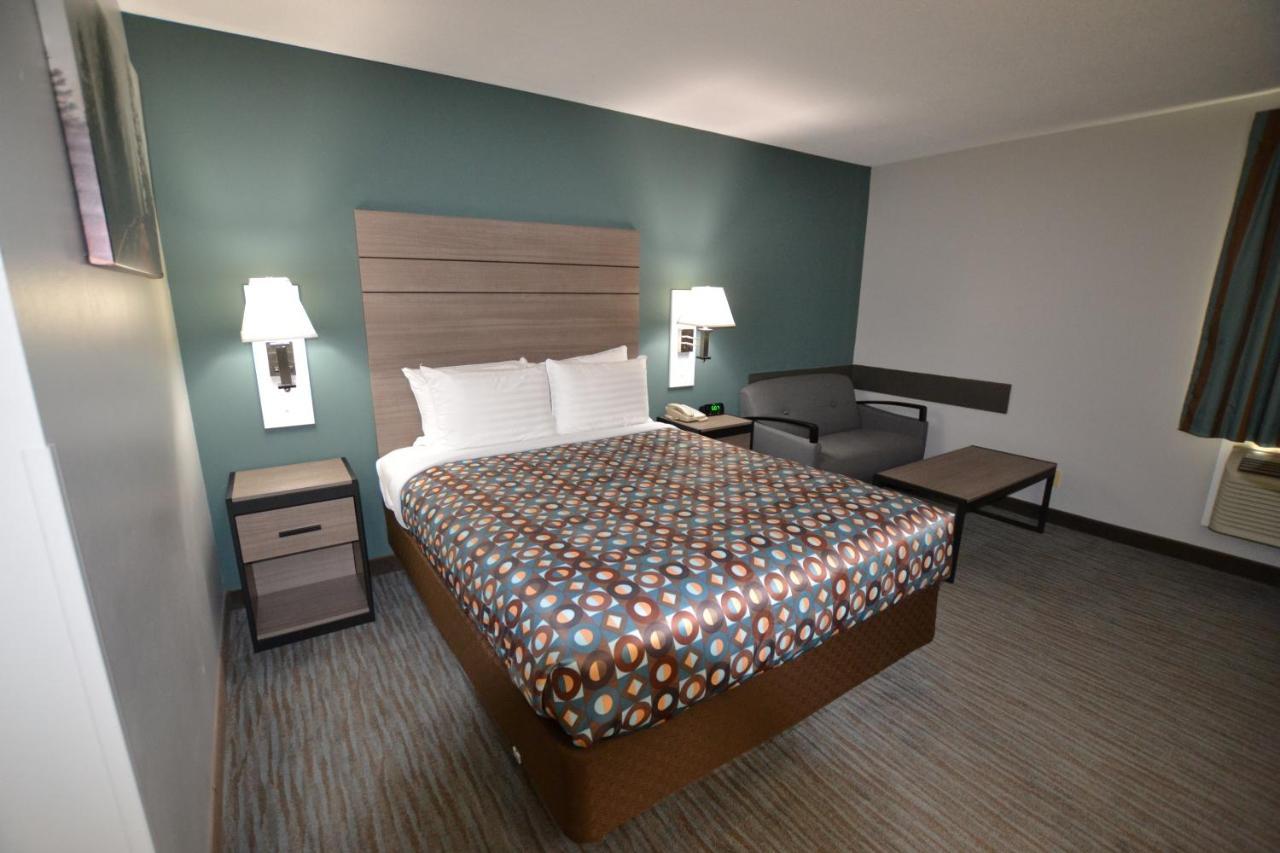 Countryside Inn & Suites Omaha East-Council Bluffs Ia Bagian luar foto