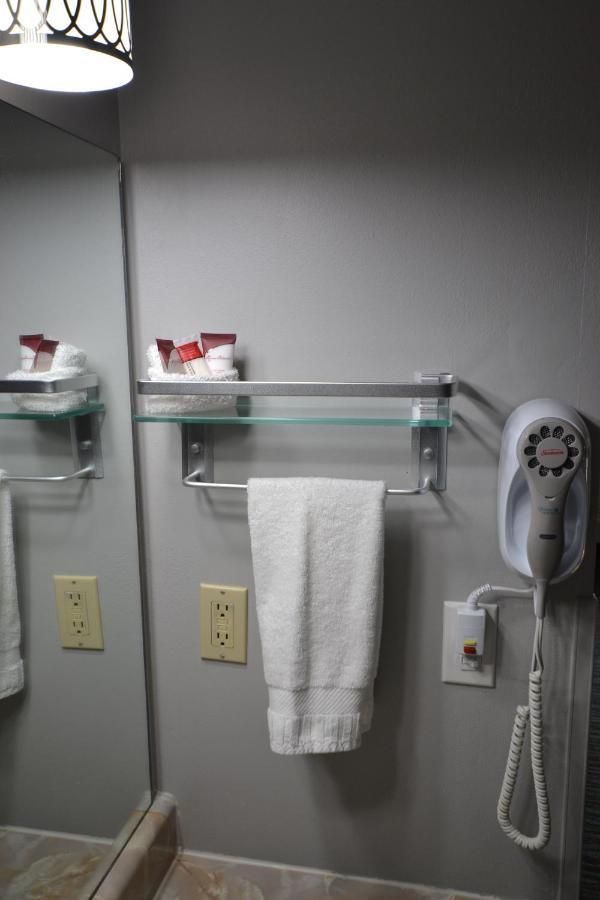 Countryside Inn & Suites Omaha East-Council Bluffs Ia Bagian luar foto