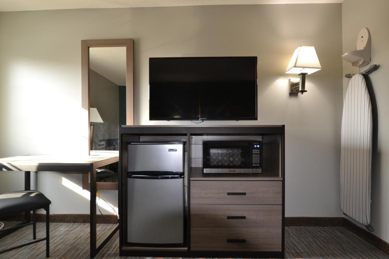 Countryside Inn & Suites Omaha East-Council Bluffs Ia Bagian luar foto